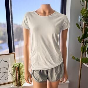 Athleta, Breathable Light Blue Activewear/ Running Short Sleeve Top, Size:Medium